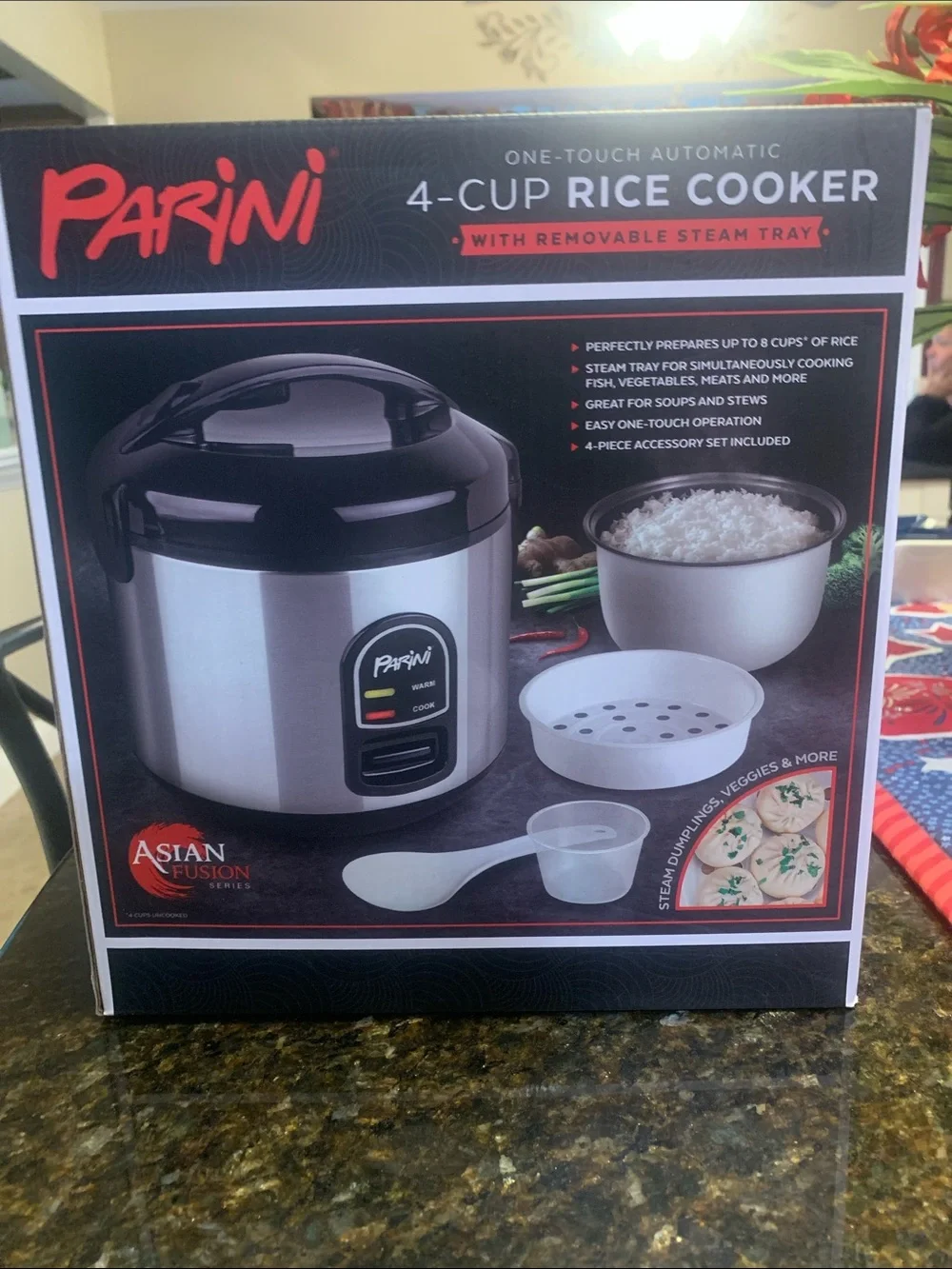 NEVER USED! Stainless Steel and Black 4-Cup Rice Cooker with Steam Tray